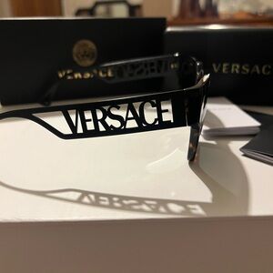 Like NIB Versace Tortoise Sunglasses with Dark Lenses